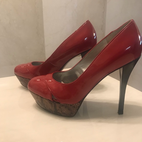 Guess Red 5” Heel Pumps - Picture 2 of 6